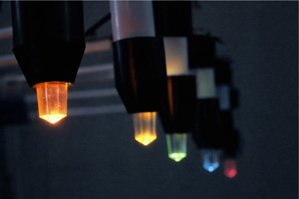 Crystal light treatments for&nbsp;couples