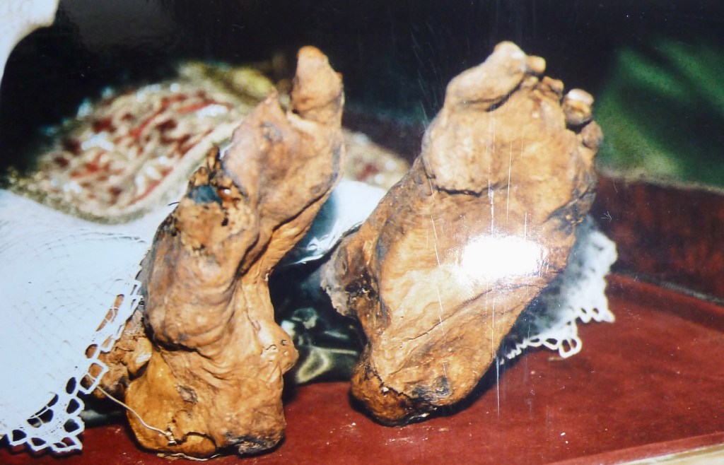 Bones and holy dust – relics of the&nbsp;saints