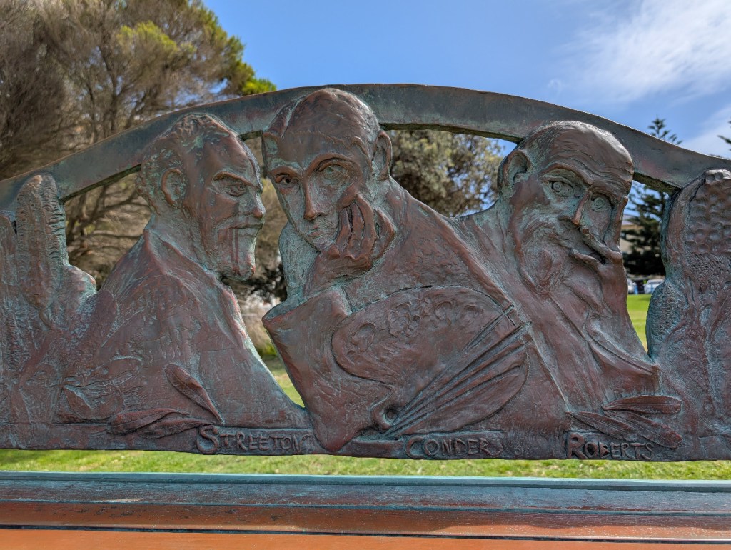 “The Impressionists Seat” at Coogee Beach by Eileen Slarke is a monument ot Australian Impressionist painters Tom Roberts, Charles Conder and Arthur Streeton who painted Coogee Beach.